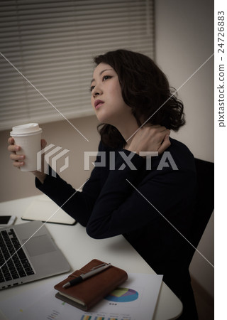 加班工人 加班工人 24726883