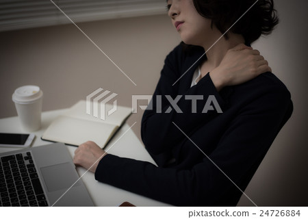 加班工人 加班工人 24726884
