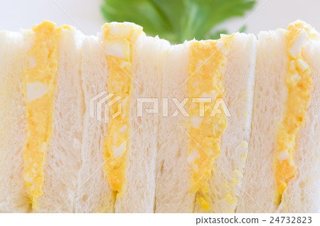 Egg sandwich 24732823
