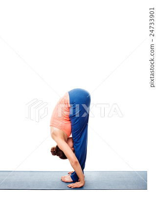 Woman doing Ashtanga Vinyasa Yoga Surya Namaskar Woman doing Ashtanga Vinyasa Yoga Surya Namaskar 24733901