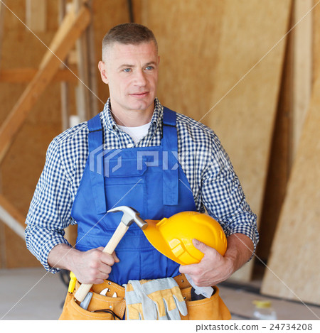 Construction worker 24734208