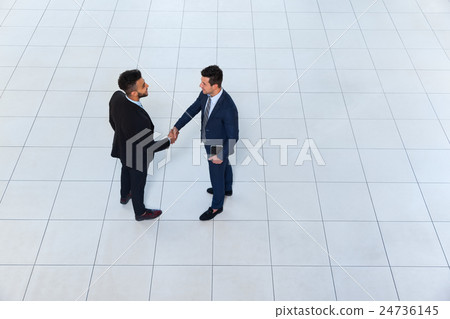 Businessmen Hand Shake Welcome Gesture Top Angle Businessmen Hand Shake Welcome Gesture Top Angle 24736145