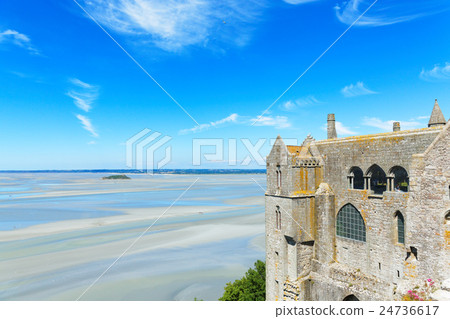 聖米歇爾山(Mont Saint Michel)欣賞周圍的景觀 聖米歇爾山(Mont Saint Michel)欣賞周圍的景觀 24736617