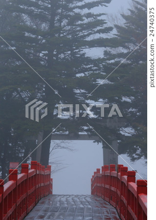 朦朧的赤城神社 24740375