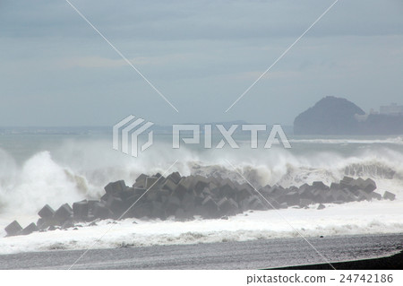 Typhoon Arashi Sea Typhoon Arashi Sea 24742186