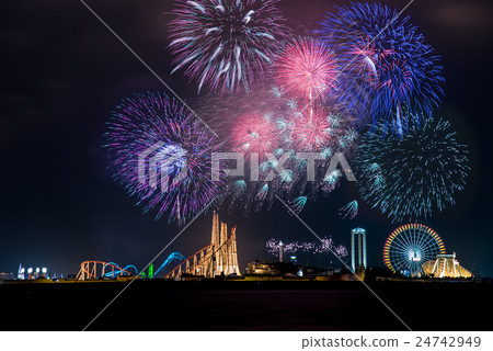 Fireworks of Nagashima Spaland in Mie Prefecture 24742949
