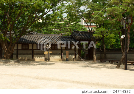 Unhyeongung palace in Seoul Korea 24744582