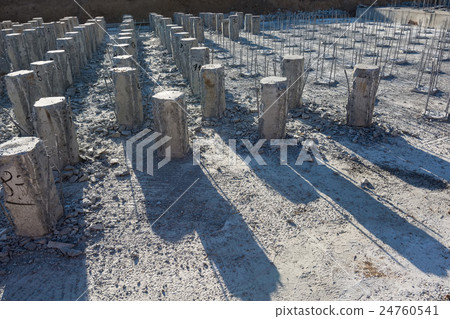 Reinforced concrete piles Reinforced concrete piles 24760541