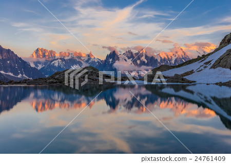 Lac Blanc, Graian Alps, France 24761409