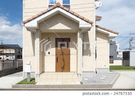 Residential entrance approach Wooden wind door design Residential exterior Exterior parabolic antenna Residential entrance approach Wooden wind door design Residential exterior Exterior parabolic antenna 24767330