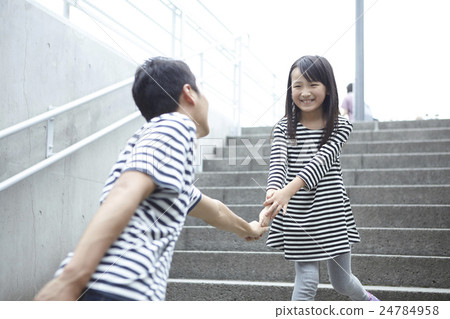 Family Aquarium 24784958