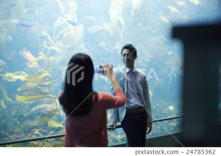 Aquarium date Aquarium date 24785362