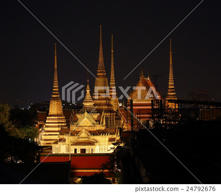 Wat Phra Kaew at night in Bangkok Wat Phra Kaew at night in Bangkok 24792676