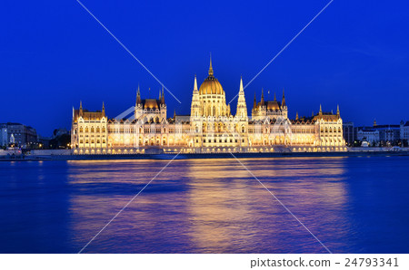 Budapest parliament at blue hour. the Danube river 24793341