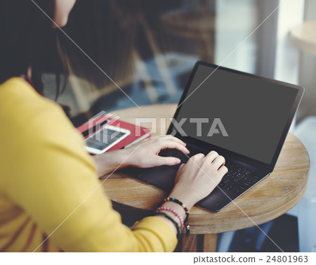 Mockup Copyspace Computer Notebook Laptop Concept Mockup Copyspace Computer Notebook Laptop Concept 24801963