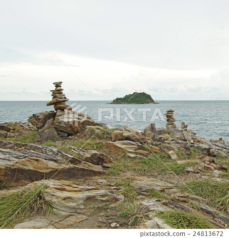 cairn, stack of stones cairn, stack of stones 24813672