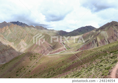way trek to stok kangri summit 24814054