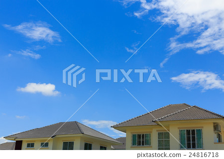 new modern house with clear blue sky background new modern house with clear blue sky background 24816718
