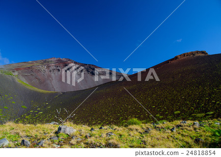 From the top of Mt. Fuji Garden, mountain peak, Hoei mountain, Hohnen 1st crater From the top of Mt. Fuji Garden, mountain peak, Hoei mountain, Hohnen 1st crater 24818854