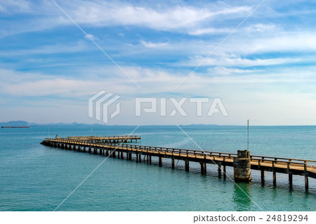 Port ferry boat in Koh Chang Island, Thailand Port ferry boat in Koh Chang Island, Thailand 24819294