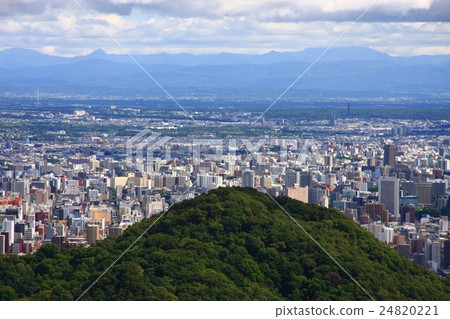 Sapporo's streets seen from Oku Triangan in early autumn Sapporo's streets seen from Oku Triangan in early autumn 24820221