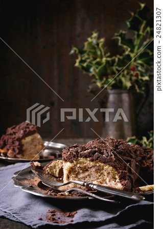 Sliced christmas chocolate yule log 24821307