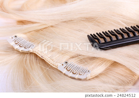 Hair extensions 24824512