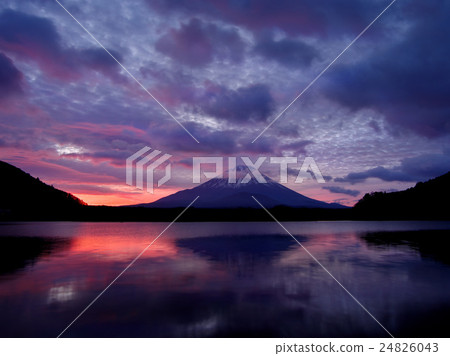 Morning of Lake Shoin 24826043
