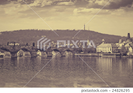 Prague wih Charles bridge 24826295