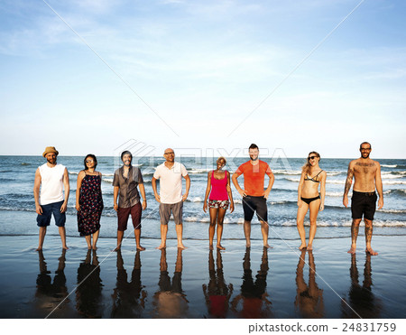 Suumer Friendship Togetherness Vacation Enjoyment Concept 24831759