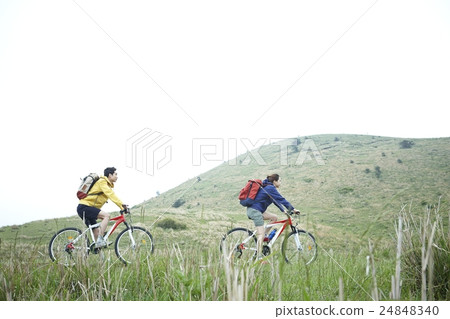 Bicycle trekking 24848340