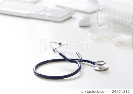 Medical image Medical image 24851811