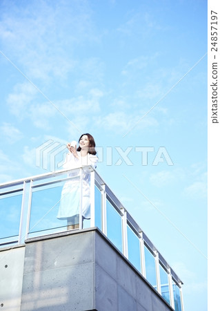 愛 愛 24857197
