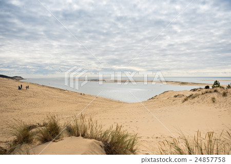 View of The Arcachon Bay and Duna of Pyla, France View of The Arcachon Bay and Duna of Pyla, France 24857758