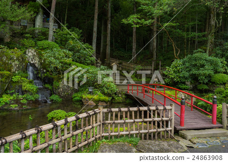 Definition Mountain Emperor's bridge bridge 24863908