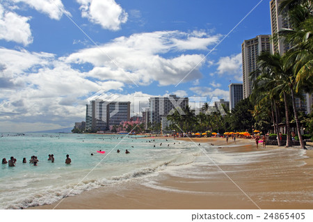 Waikiki Beach, Honolulu, Oahu, Hawaii.. Waikiki Beach, Honolulu, Oahu, Hawaii.. 24865405