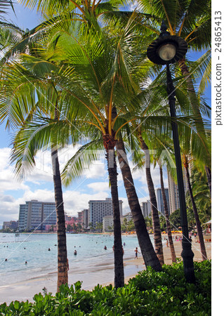 Waikiki Beach, Honolulu, Oahu, Hawaii.. Waikiki Beach, Honolulu, Oahu, Hawaii.. 24865413
