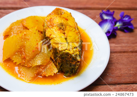 Hot and sour with fish and papaya. Hot and sour with fish and papaya. 24867473