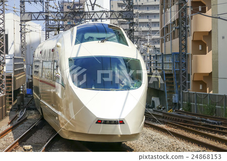 小田急線有限公司快遞浪漫車50000型VSE Honningagi站 小田急線有限公司快遞浪漫車50000型VSE Honningagi站 24868153