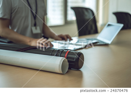 業務場景圖像 24870476