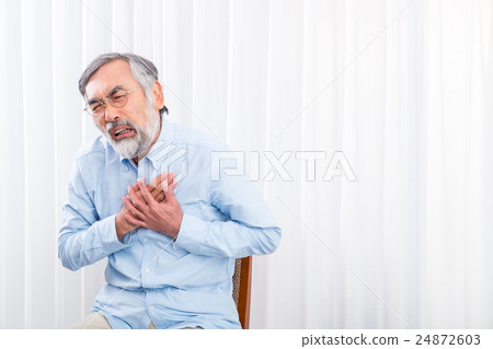 My heart beat shortness of breath I am suffering from the chest senior generation Silver generation Grandpa Grandpath poor physical condition Illness My heart beat shortness of breath I am suffering from the chest senior generation Silver generation Grandpa Grandpath poor physical condition Illness 24872603