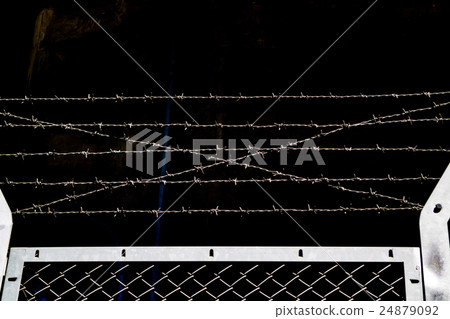 Barbed wire 24879092