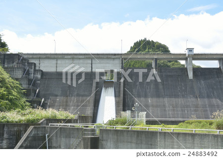 Dam flood Dam flood 24883492