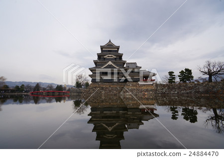 Matsumoto Castle 24884470
