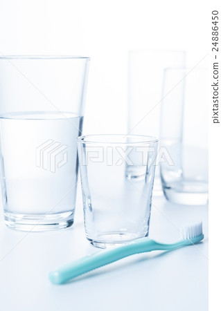 Sanitary living 24886450