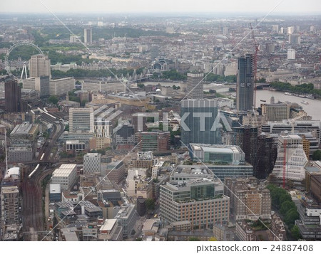 Aerial view of London 24887408