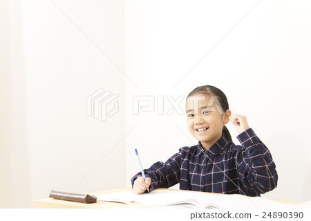 Elementary school studying to study girls studying 24890390