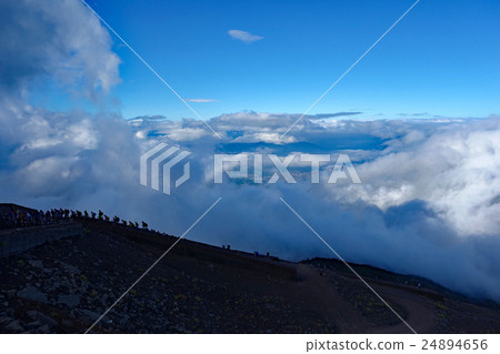 靠近吉田山第七環的吉田路線 24894656