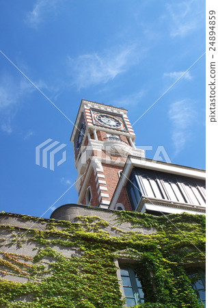 Clock tower of white sweetheart park 24894859