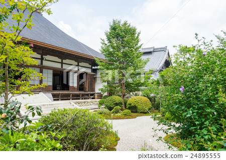 Ryuunji Main Hall and Katsuyama garden 24895555